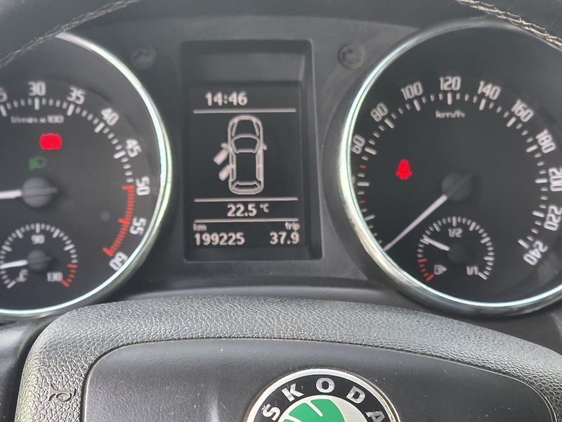 Škoda Yeti (2013) 2.0 TDi 81kw  - fotka 15 z 20