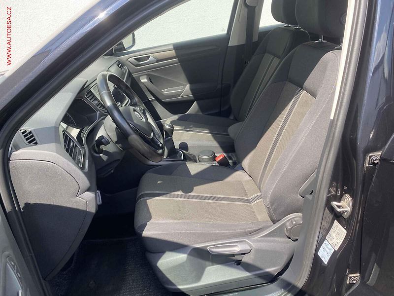 Volkswagen T-Roc (2019) 1.0 TSi, Comfortline, navi - fotka 9 z 17