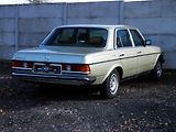 Mercedes-Benz 123 230E AUTOMAT - náhled 20