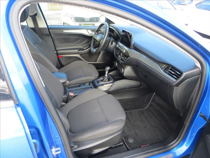 Ford Focus 1,0 EcoBoost 114kW Titanium ČR - fotka 10 z 25