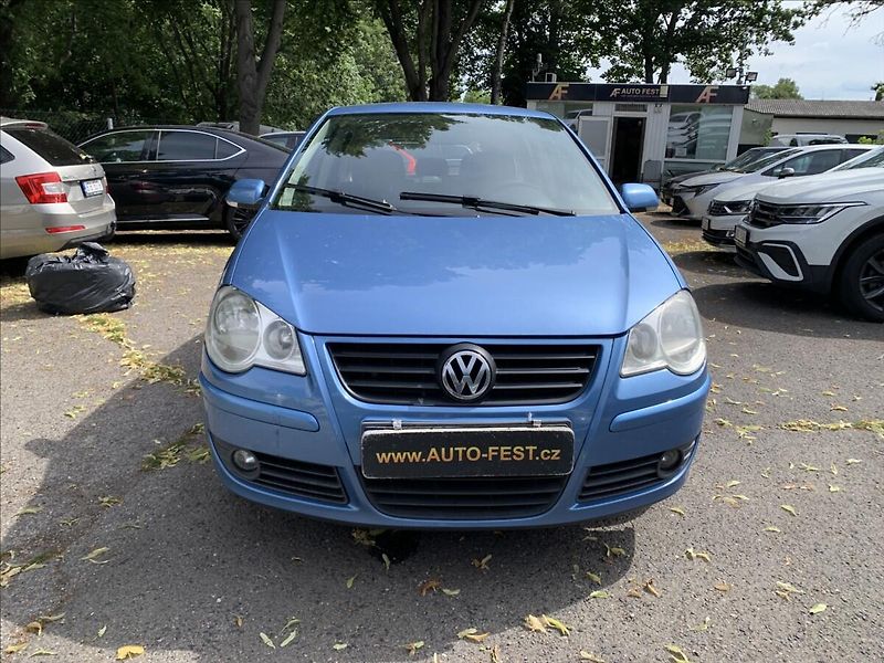 Volkswagen Polo 1,2 i KLIMATIZACE - fotka 2 z 18