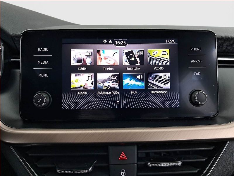 Škoda Scala (2022) Style 1.5 TSI, ČR,1.maj - fotka 18 z 18