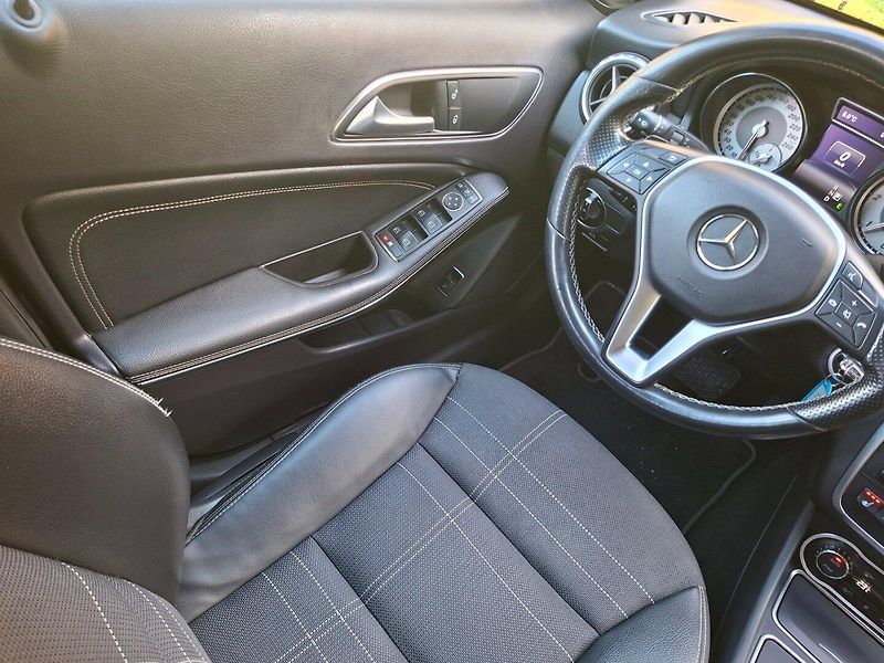 Mercedes-Benz GLA (2014) 220CDI 125kW 4MATIC -TAŽ.ZAŘ. - fotka 12 z 35