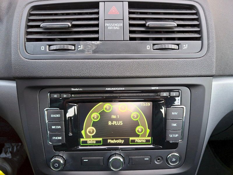 Škoda Yeti (2014) Active Plus DSG 1,2TSi 77kW - fotka 24 z 29