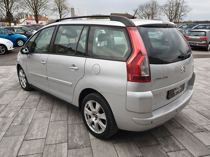 Citroën Grand C4 Picasso (2009) 1,6 TDI 80 KW 7Míst - fotka 7 z 32