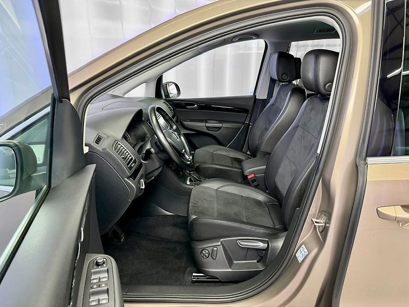 Volkswagen Sharan 2.0TDI 130KW 4MOTION HIGHLINE, - fotka 11 z 27