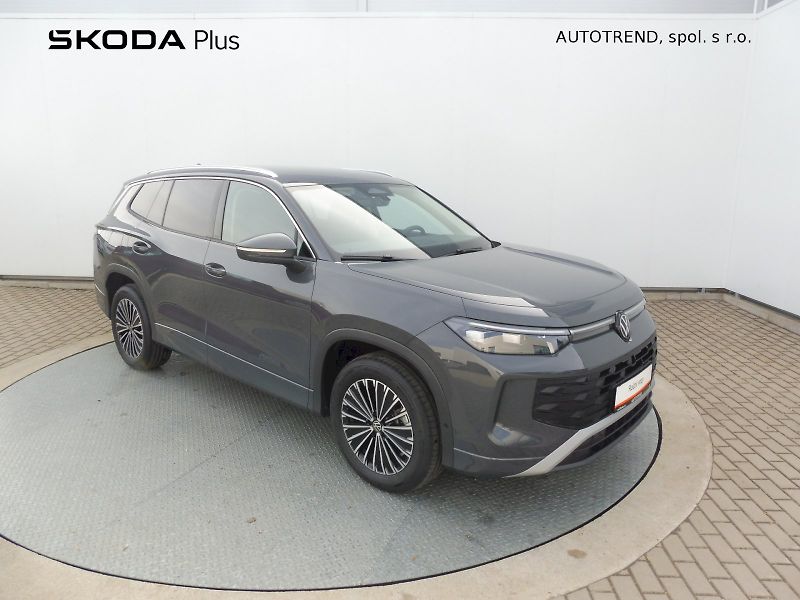 Volkswagen Tayron (2026) People 1,5 TSI 150kW eHybrid - fotka 29 z 29