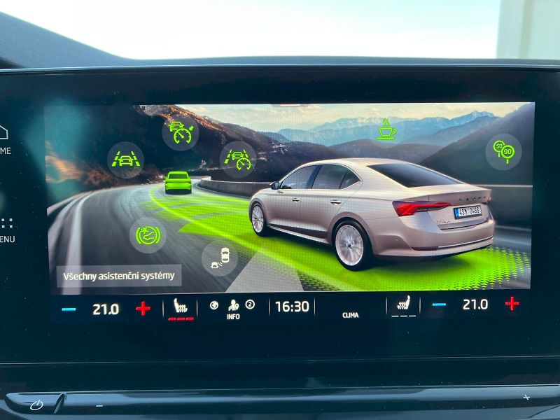 Škoda Octavia (2023) Style 2,0 TDI 110 kW  7 Automa - fotka 29 z 32