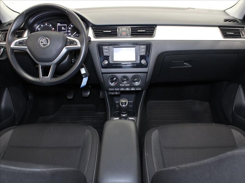 Škoda Rapid 1,2 TSi 66kW 2.maj.ČR 57tkm! - fotka 8 z 22