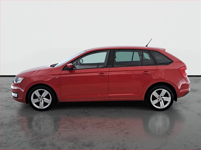 Škoda Rapid (2014) Spaceback 1.2 TSI, ČR,1.maj - fotka 3 z 15