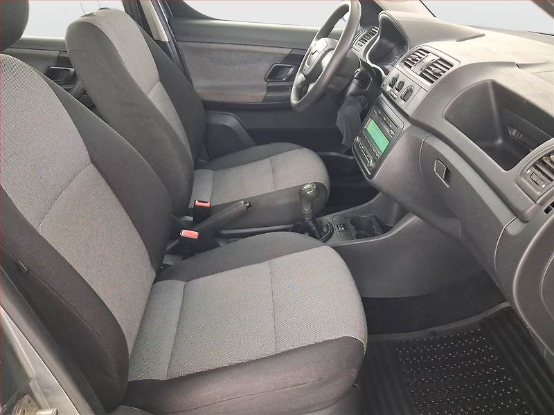 Škoda Roomster (2011) 1.2 12V, nová STK, Tažné - fotka 9 z 17