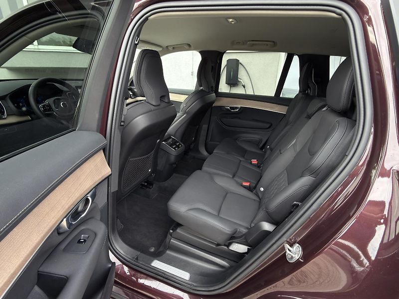Volvo XC90 B5 AWD PLUS BRIGHT // +kola  - fotka 14 z 51