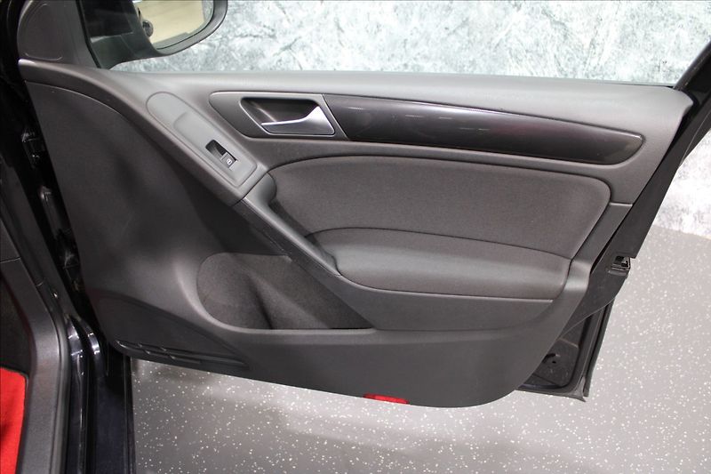 Volkswagen Golf 1,4 TSI 90KW atlanta - fotka 9 z 26