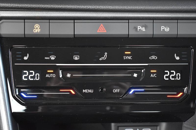 Volkswagen T-Roc (2025) Style 1.5TSI 110kW,záruka 5 le - fotka 17 z 21