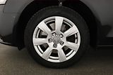 Audi A4 (2011) 2.0 TDI, Navi, Tempomat - náhled 16