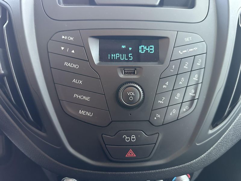 Ford Tourneo Courier Trend 1.0 EcoBoost 100k man. - fotka 18 z 21