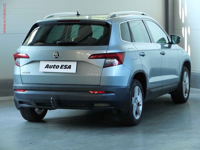 Škoda Karoq (2018) 1.5TSi, 1.maj,ČR, Style, LED - fotka 4 z 21