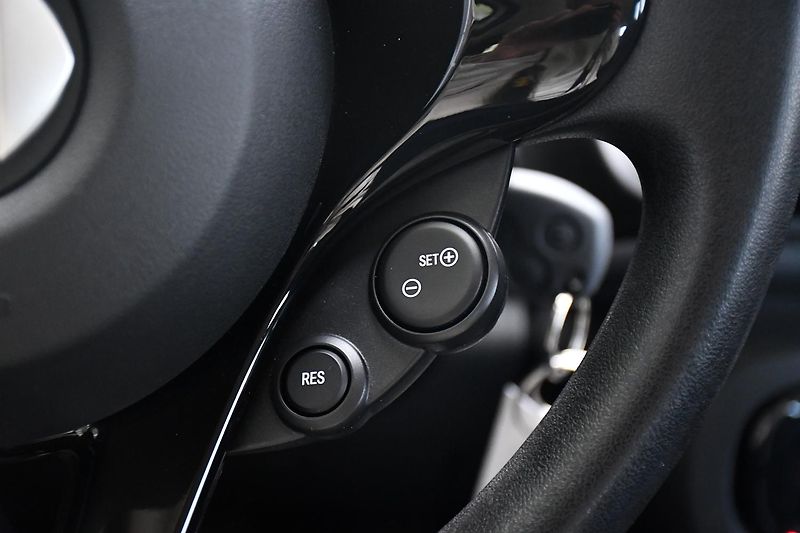 Smart Forfour EQ ESSENTIAL 5d - fotka 23 z 30