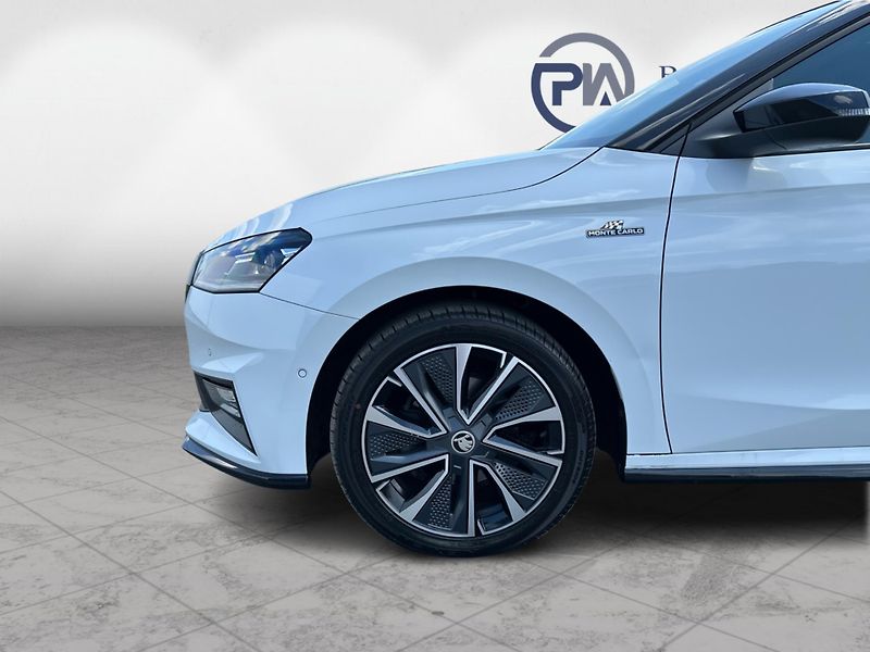 Škoda Fabia MONTE CARLO 1.5TSI DSG - fotka 9 z 25