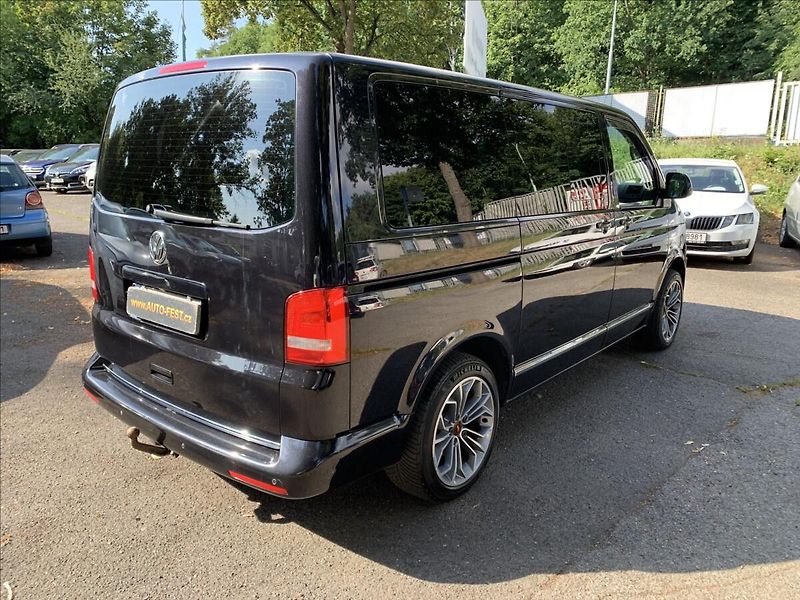 Volkswagen Multivan 2,0 TDI DSG HIGHLINE - fotka 8 z 22