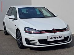 Volkswagen Golf (2016) 2.0 TSi, GTi, bixen, kamera - fotografie inzerátu