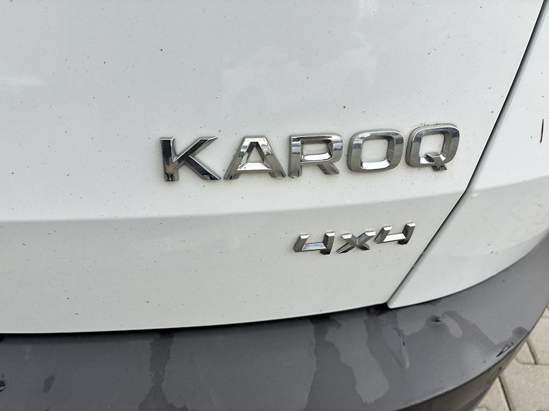 Škoda Karoq 110 kW Style 4x4 DSG 1.MAJITEL - fotka 38 z 38