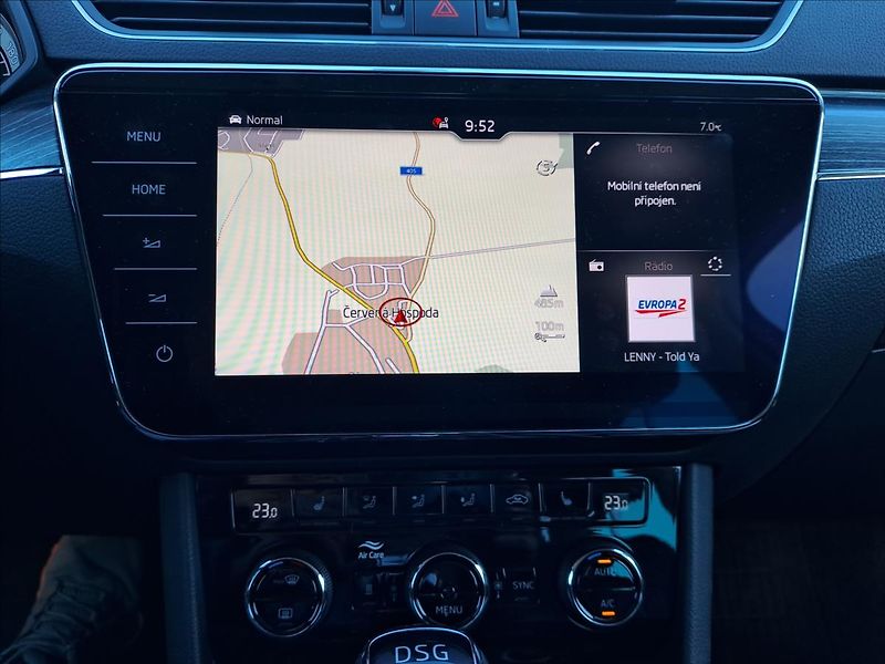 Škoda Superb 2,0 TDI DSG 4x4 - fotka 12 z 22