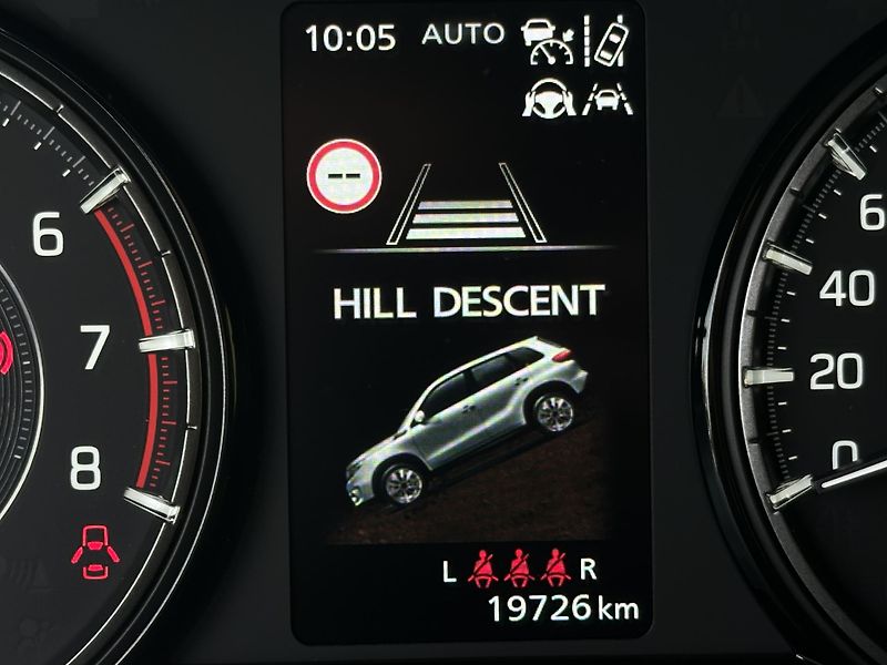 Suzuki Vitara (2024) 4x4*1.4 hybrid/95Kw * 1.Maj.  - fotka 12 z 38