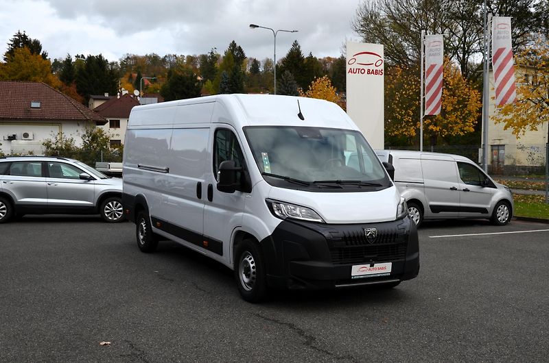 Peugeot Boxer (2024) 2.2BHDI 140 4350 L4H2 4d - fotka 2 z 11