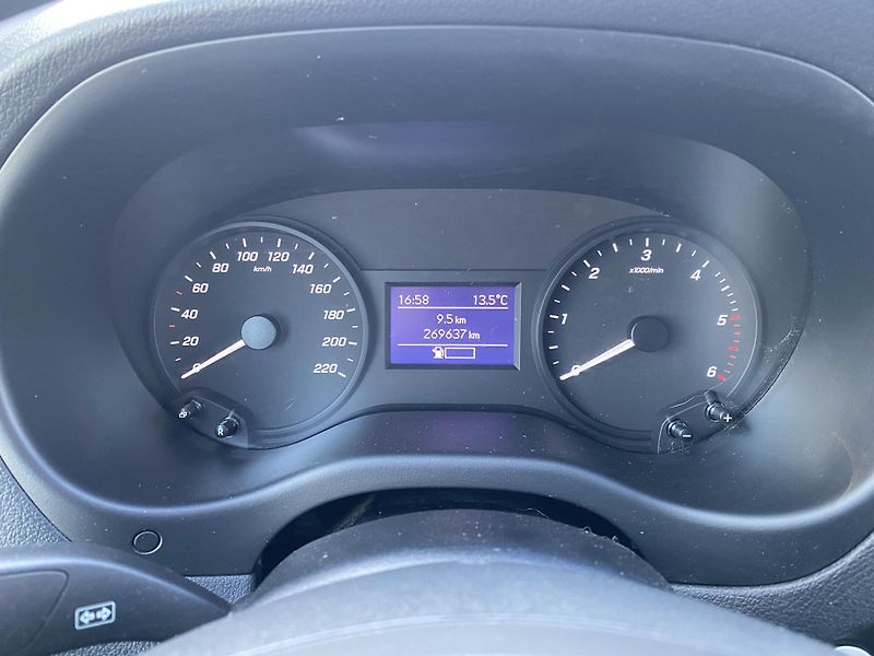 Mercedes-Benz Vito (2021) 110,L2H1,LONG, VÝB STAV!! - fotka 25 z 43