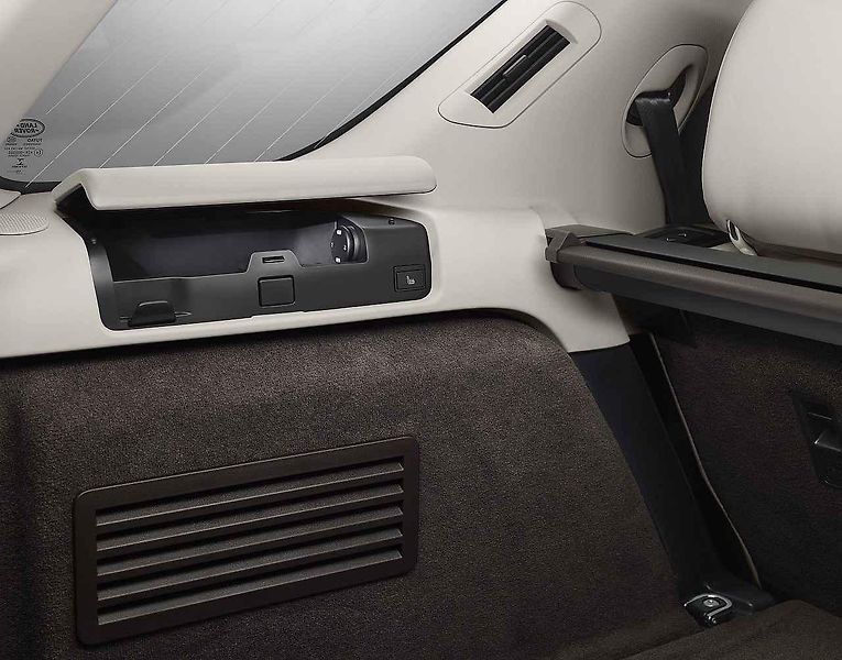 Land Rover Discovery.