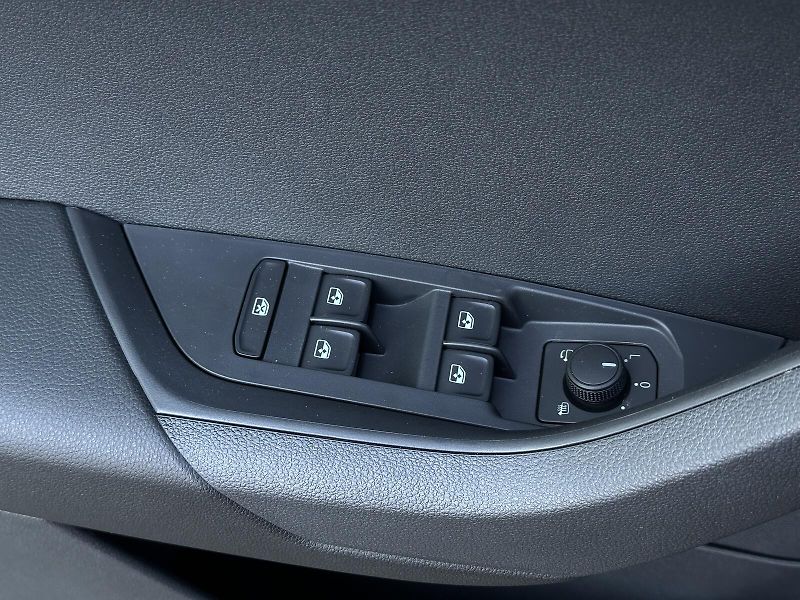 Škoda Karoq 2.0TDi 4x4 DSG 150PS Sportline - fotka 16 z 49