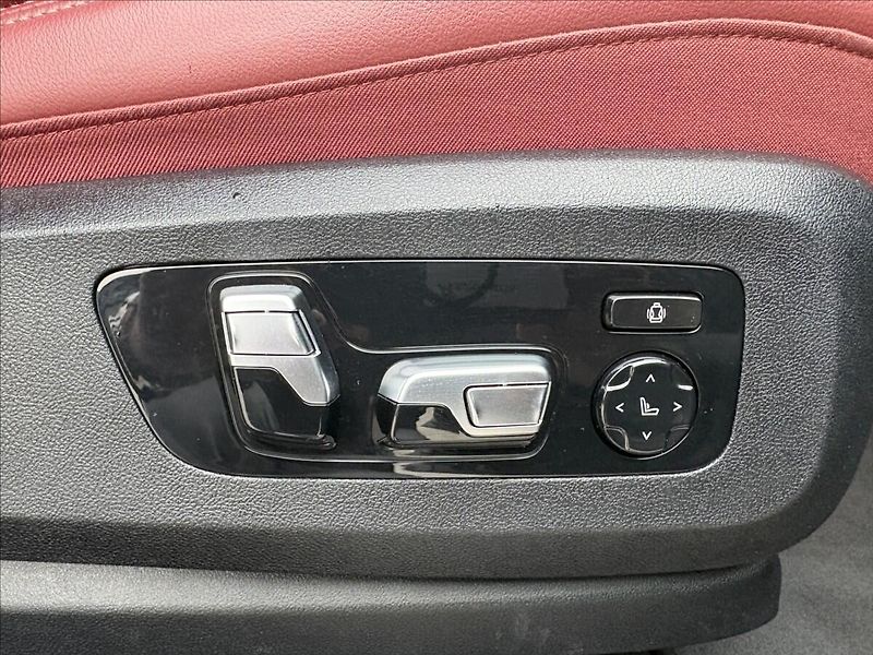 BMW X6 xD 40i M TV NIGHT V MASÁŽE - fotka 33 z 44