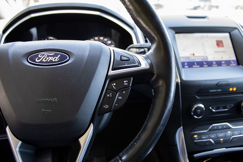 Ford Galaxy Titanium - fotka 13 z 25