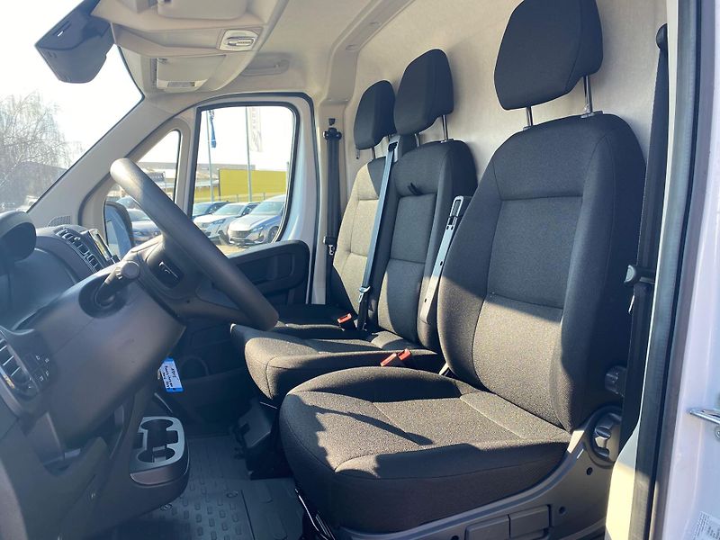 Peugeot Boxer Furgon 4350 L4H2 BlueHDi 180k  - fotka 14 z 19