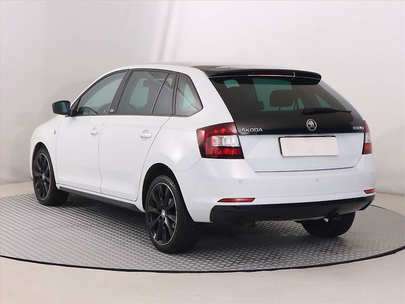 Škoda Rapid (2015) Spaceback 1.6 TDI, Automat - fotka 4 z 18