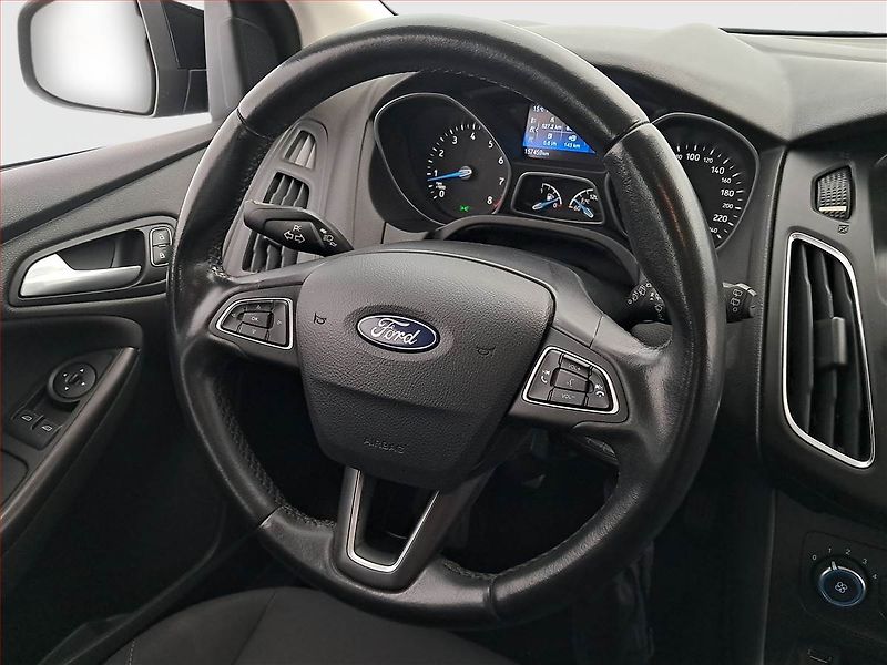Ford Focus (2017) 1.0 EcoBoost, Serv.kniha - fotka 16 z 16