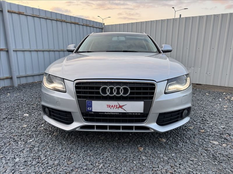 Audi A4 2,0 TDI 105kW AVANT - fotka 2 z 50