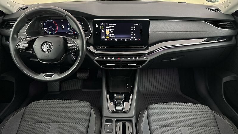 Škoda Octavia 2.0 TDI DSG Style - fotka 8 z 28