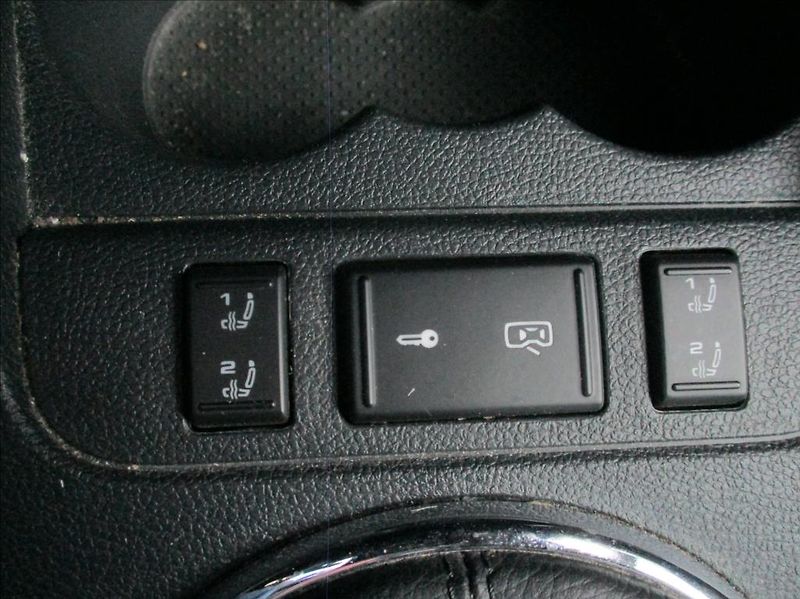 Škoda Fabia 1,2 TSI, klima, servis, 1.maj, - fotka 14 z 31
