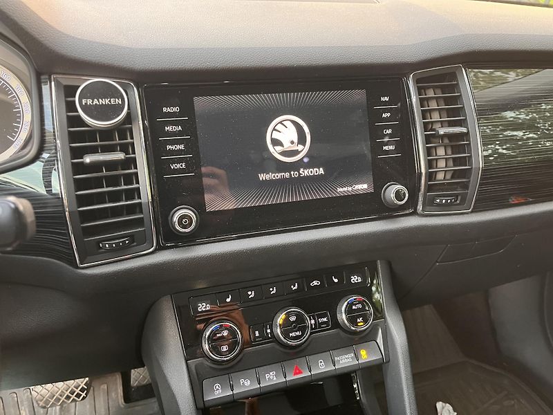 Škoda Kodiaq (2017) 140 kw, 4x4 canton, 4x4 - fotka 10 z 13