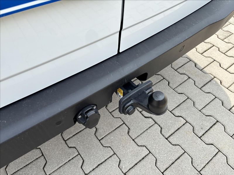 Ford Transit Custom 2,0 EcoBlue 100kW Trend L2 - fotka 17 z 45