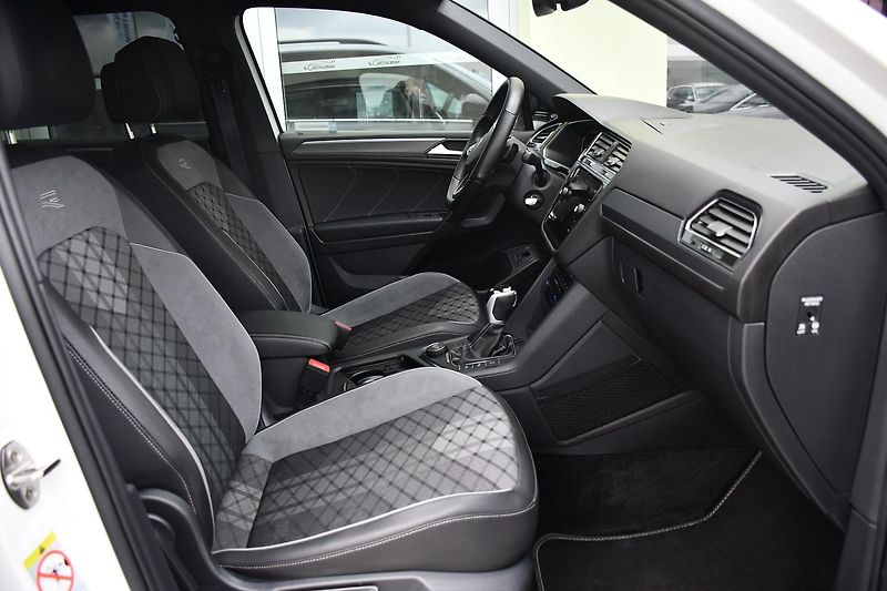 Volkswagen Tiguan Allspace 2.0TDi RLINE DSG 4MOTION 1M ČR - fotka 17 z 44