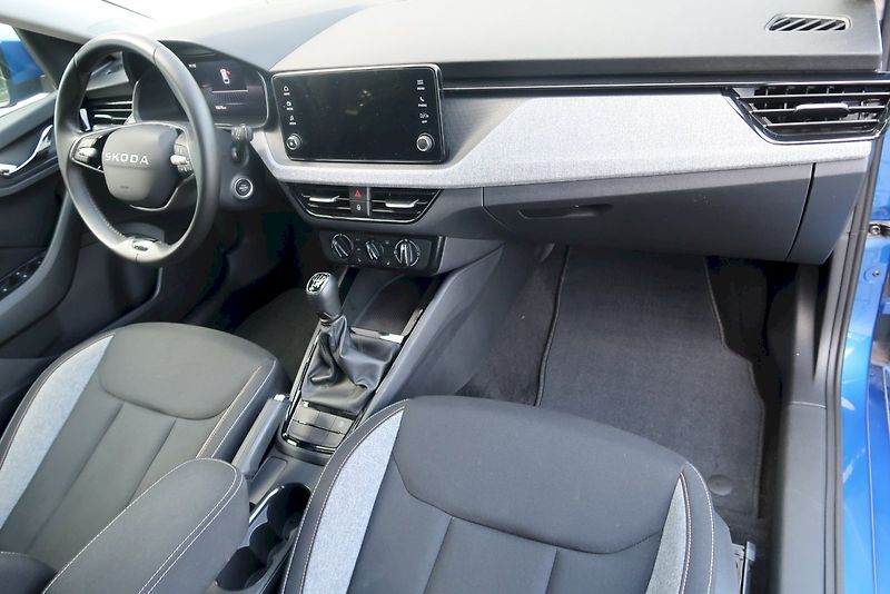 Škoda Scala (2025) Selection 1.0 TSI 85 kW - fotka 17 z 28