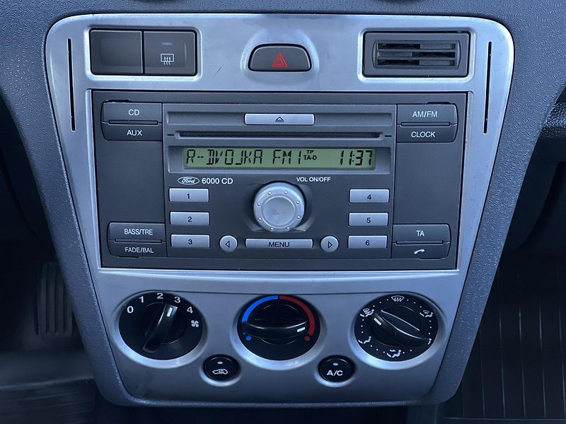 Ford Fusion 1.4i 16v KLIMATIZACE  ABS - fotka 17 z 32