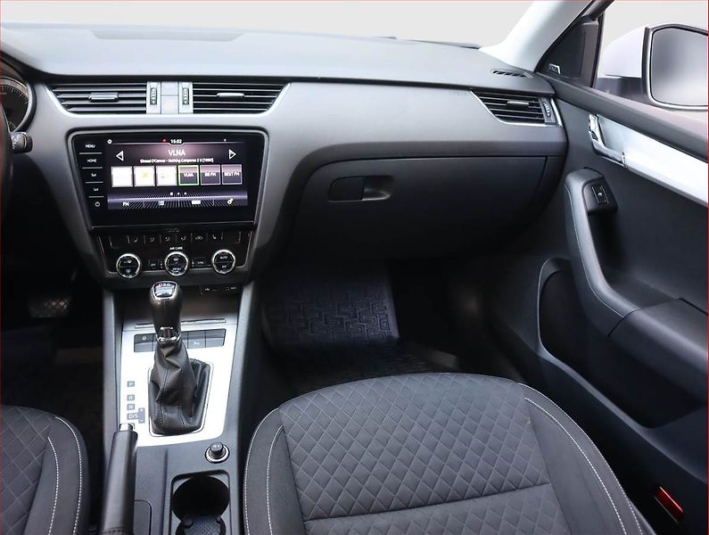 Škoda Octavia (2017) Ambition Plus 2.0 TDI, Automat - fotka 8 z 21