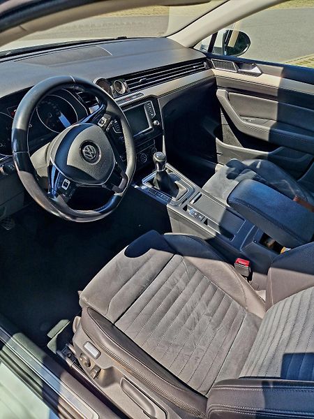 Volkswagen Passat (2016) B8 2.0TDi Highline 140kW - fotka 19 z 19