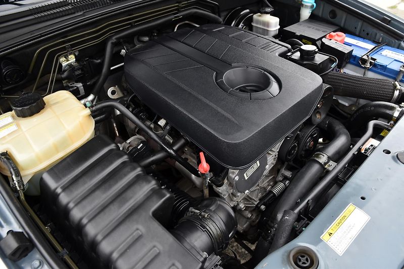 SsangYong Rexton RX 200e-XDi 4WD A/T,KŮŽE,7MÍST - fotka 43 z 45