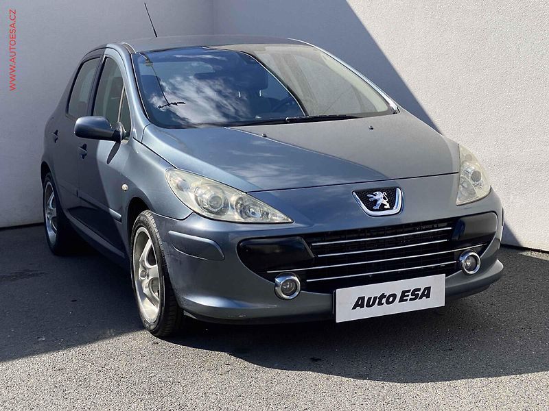 Peugeot 307 (2006) 2.0i, Digi.klima - fotka 1 z 15