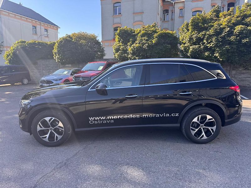 Mercedes-Benz GLC (2026) 300 de 4MATIC - fotka 4 z 23